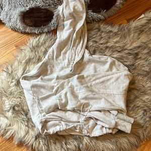 Light cropped hoodie